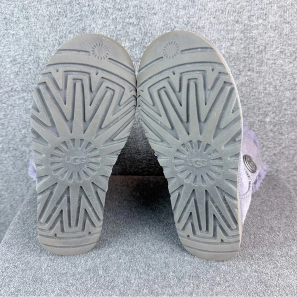 UGG Lavender Haze Metal Snap Short Suede Boots‎ Size 7 Rare